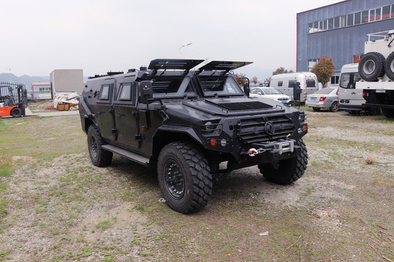 도로 군용 차량 6 남자 돌격 차량 4x4 떨어져 방탄 차체 관례