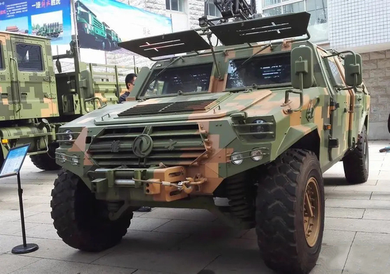 도로 군 방탄 폭행 차량 10 좌석 200hp 4x4 떨어져 DONGFENG CSK141