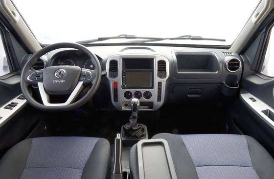 Dongfeng EEC 새로운 에너지 전기 트럭 2 좌석 66.8kwh 배터리 R15 타이어
