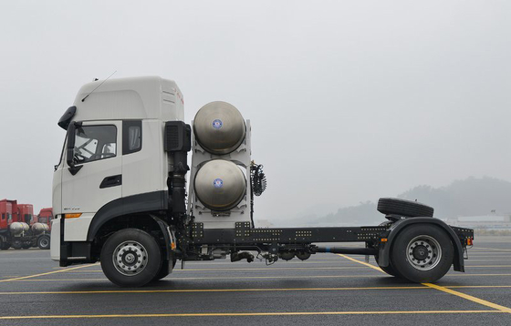 상품은 LNG CNG 트랙터 트레일러 500HP 엔진 견인 집단 32.4 톤을 옮깁니다
