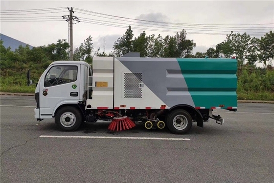 디젤 엔진 자치 도시 위생 트럭 4x2 130 HP 차축 거리 3300 밀리미터 환경 미화원 트럭