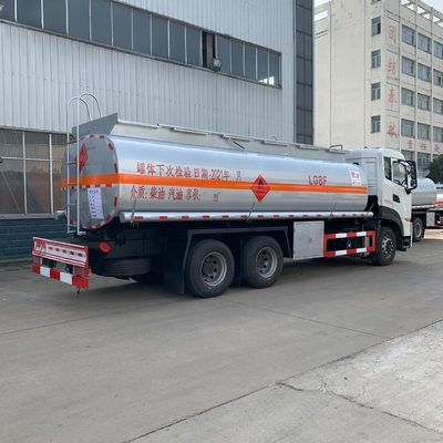동풍 6x4 과적 트럭 수송 탱크 300 HP 23.3 Cbm